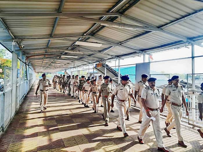 Bharat Bandh over Agnipath scheme in Ranchi. (PTI photo)