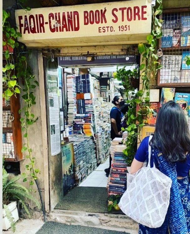 5 Vintage Book Stores In Delhi For All Bibliophiles To Haunt | India.com