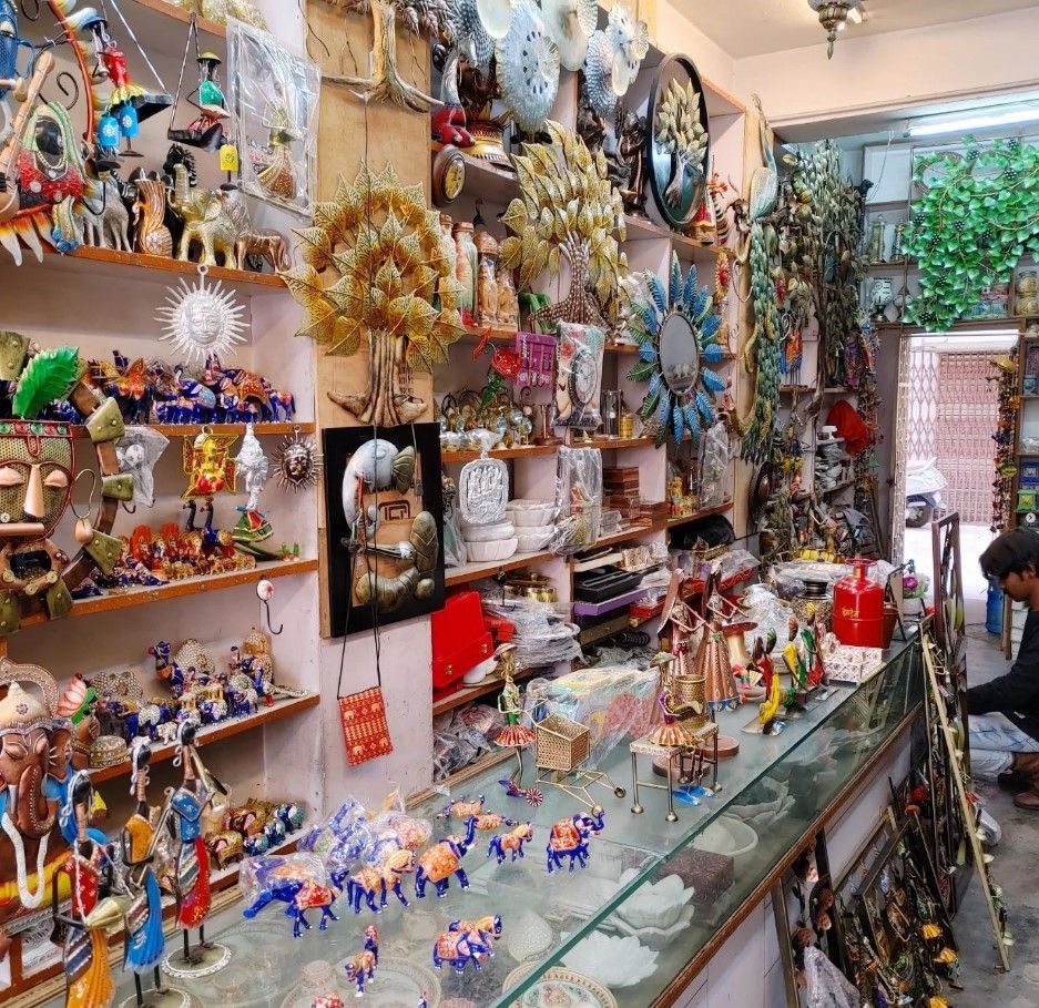 Hathipole Market, Udaipur, itnerary to spend 48 hours in Udaipur