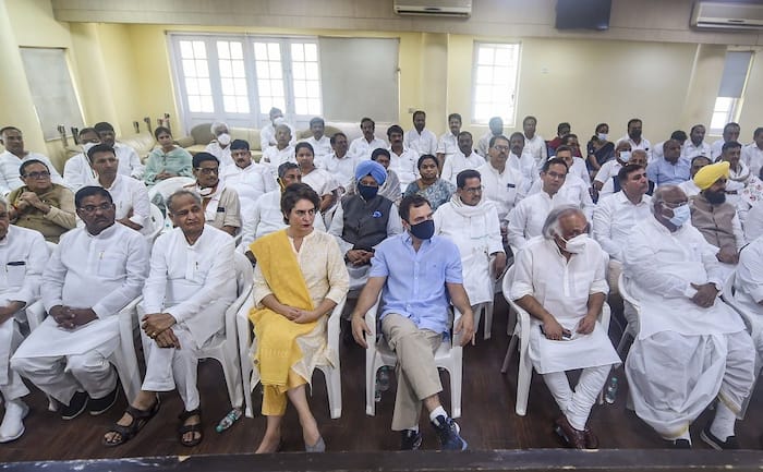 Rahul Gandhi Inside AICC Office