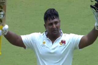 इस सीजन 900 से ज्यादा रन, शतक जड़ने के बाद Sarfaraz Khan की भर आई आंखें
