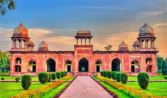 Exploring Agra Beyond Taj; Art and Architecture 