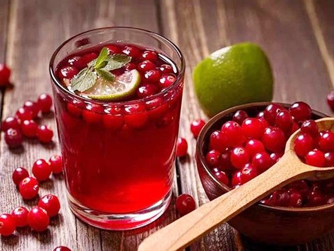 Cranberry Juice Health Benefits: From Reducing The Risk of Urine Infection to Preventing Hair Loss And More!