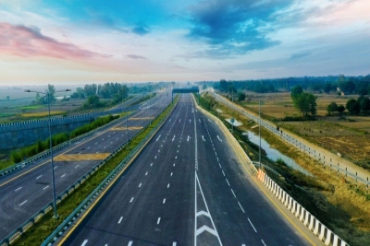 Bundelkhand Expressway, Built 8 Months Before Deadline, To Open For Public  Next Week