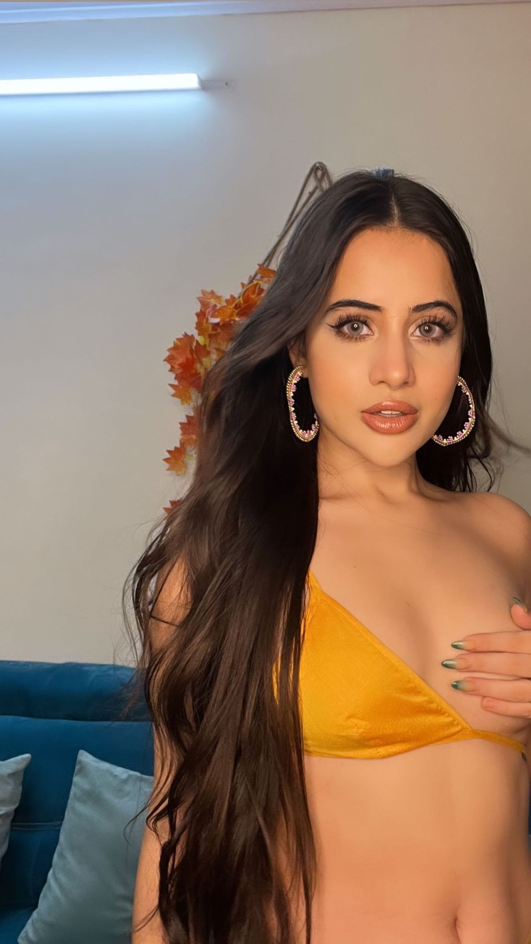 Urfi javed boob