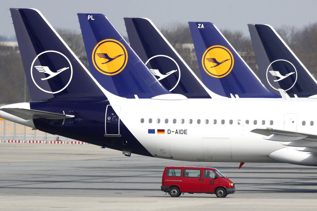 Lufthansa Flight Makes Unscheduled Landing at Chicago O’Hare After Laptop Catches Fire