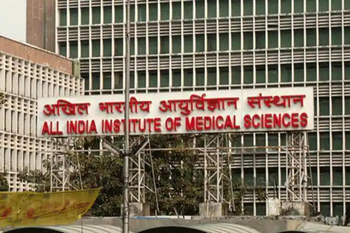 AIIMS paramedical students call off indefinite hunger strike