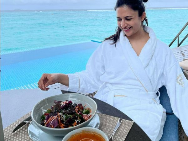 Divyanka Tripathi Dahiya in Maldives