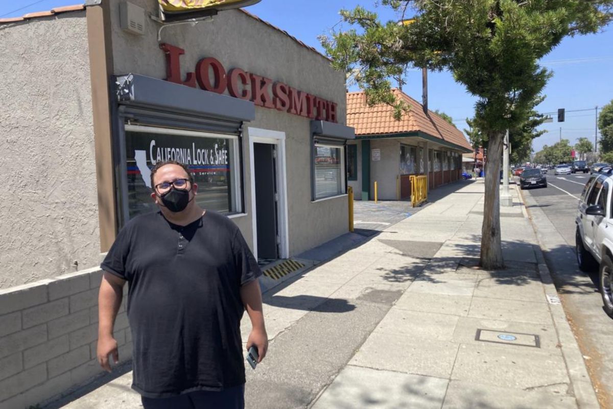 Masks Could Return To Los Angeles As COVID Surges Nationwide