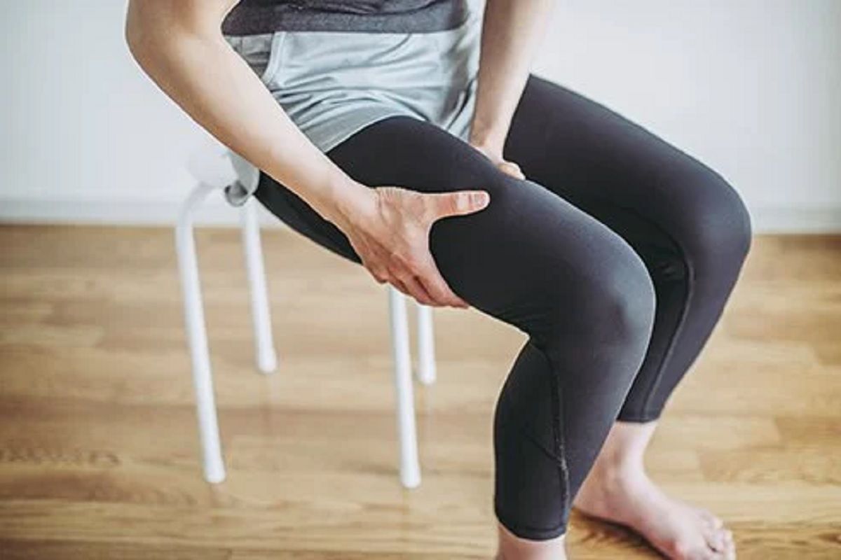 पूरे शरीर में झनझनाहट क्यों होती है? जानें झनझनाहट के कारण