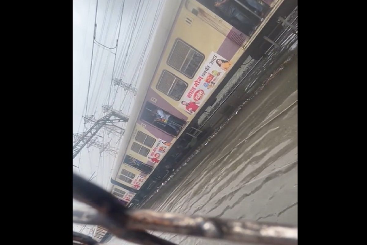 mumbai-local-train-status-suburban-services-delayed-due-to-incessant