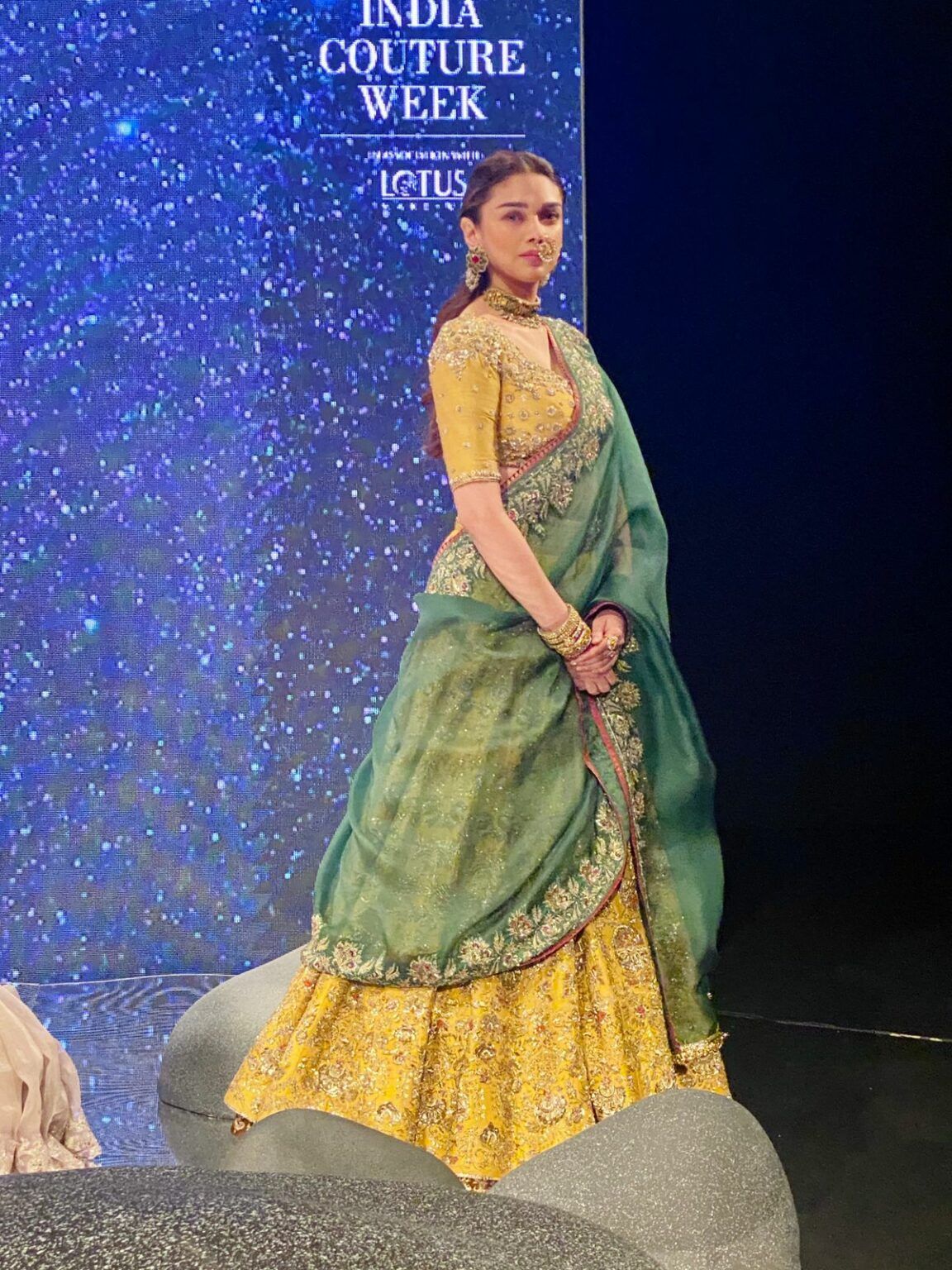 Aditi Rao Hydari Looks Captivating In A Designer Wear | cinejosh.com