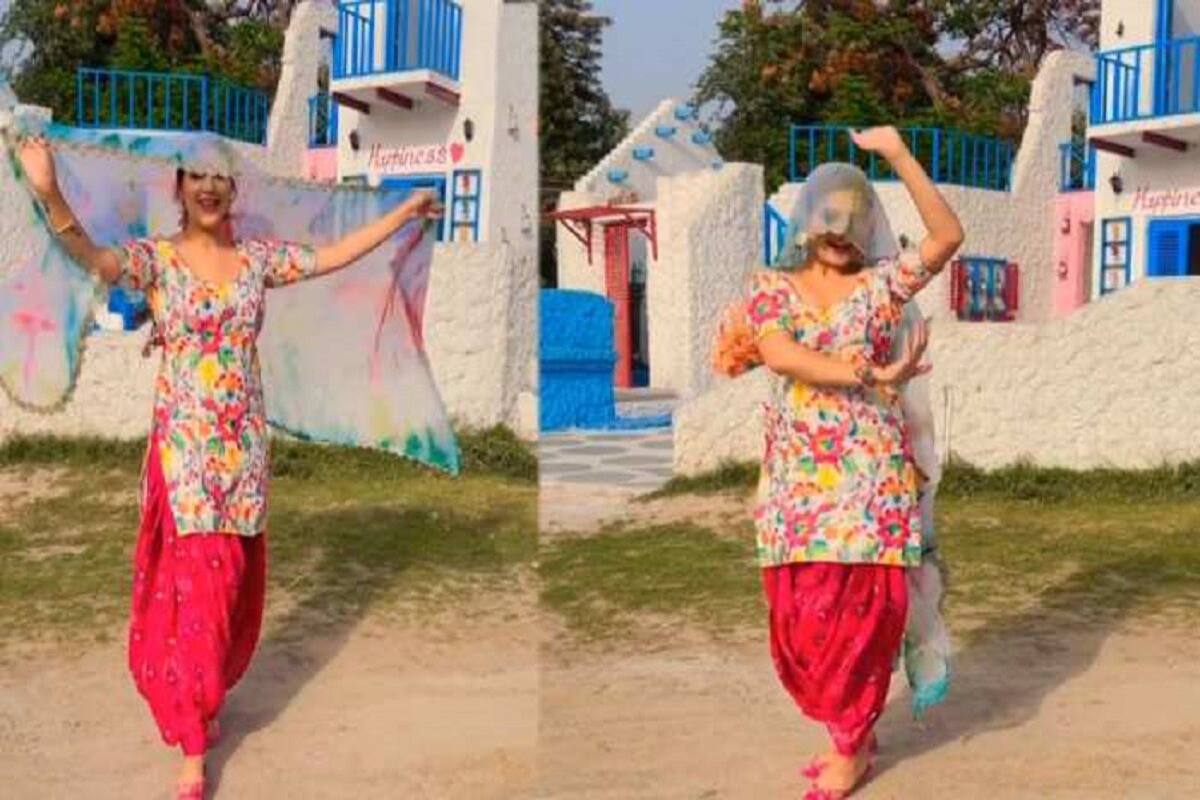 Sapna Chaudhary Porn Video Downlod - Sapna Choudhary Dances In Colourful Patiala Suit To Her Hit Haryanvi Song  Gori Naache. Watch Viral Video