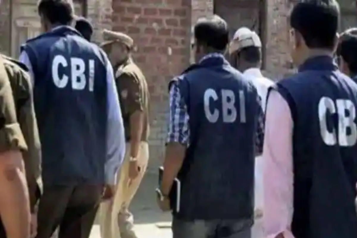 Jammu Kashmir SI Recruitment Scam: उत्तर प्रदेश, हरियाणा और दिल्ली समेत 33 ठिकानों पर CBI के छापे, खंगाले जा रहे हैं दस्तावेज