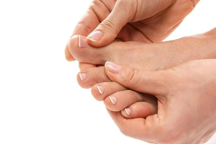 Diabetic Foot Symptoms: 7 Hidden Signs of High Blood Sugar Level That You Might See on Your Feet
