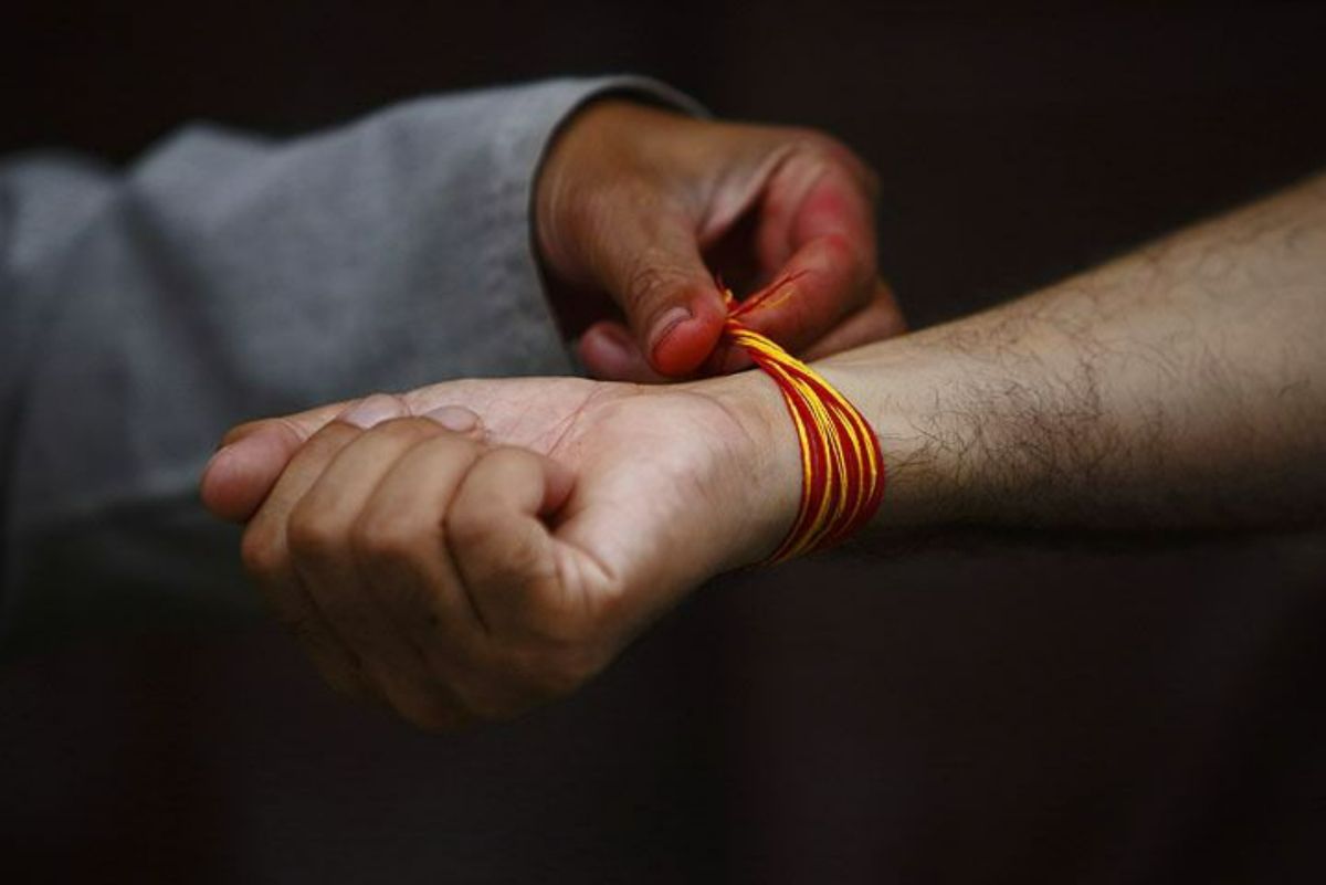 Hindu red thread evil eye protection stunning bracelet luck talisman a   wwwOnlineSikhStorecom