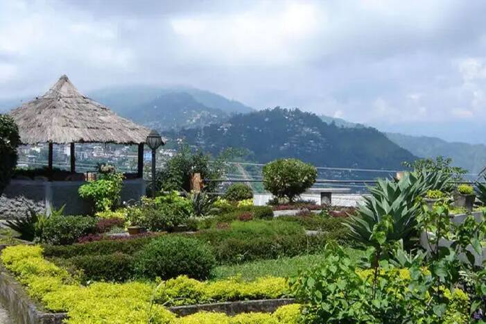 Places in Northern Bengal like Kalimpong, Darjeeling, Dooars, are bustling with tourists during Durga Puja celebrations.