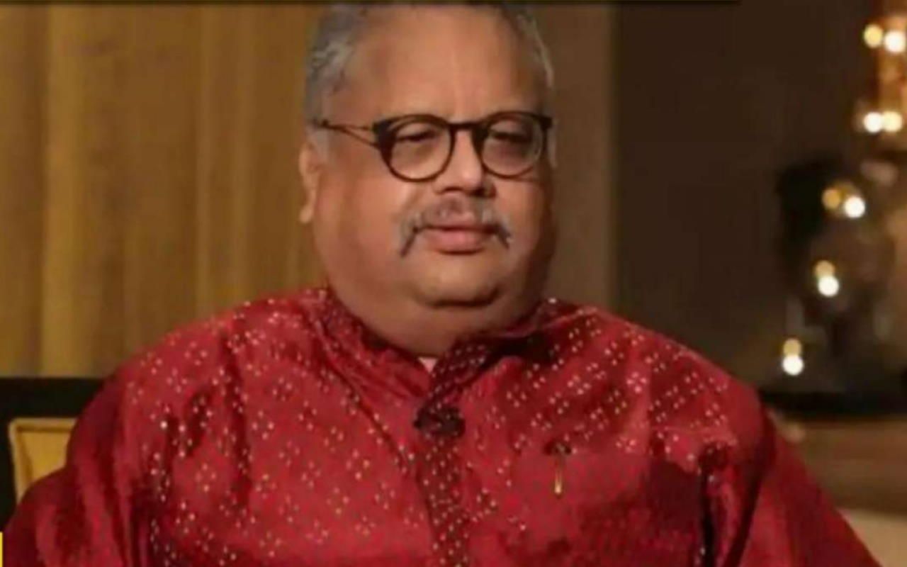 जानिए कैसे करोड़पति बने rakesh jhunjhunwala, 5 हजार रुपये से शुरू किया