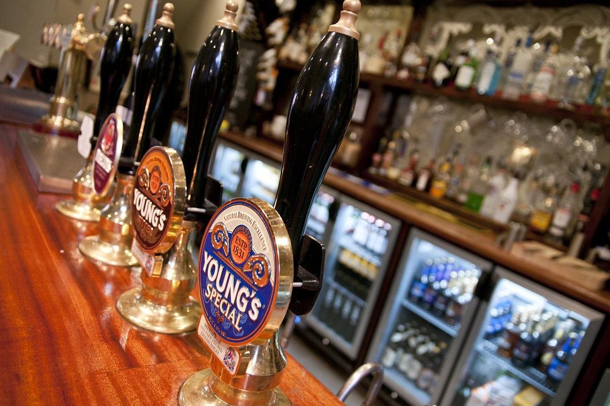 UK Pubs Breweries Warn Of Mass Closures As Energy Crisis Deepens