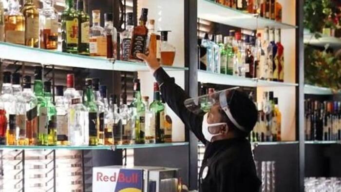 Delhi lg cancel new liquor policy