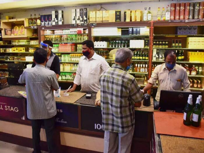 Delhi liquor shop