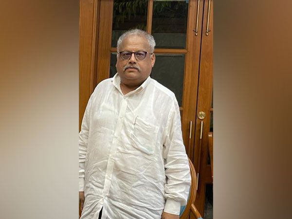 net worth of rakesh jhunjhunwala in indian rupees - Ilustrasi 2