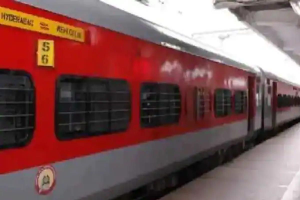 Indian Railways : ट्रेन टिकट कैंसिल करने पर जीएसटी लगाए जाने की अफवाह पर रेलवे ने दिया जवाब, जानें- क्या कहा?