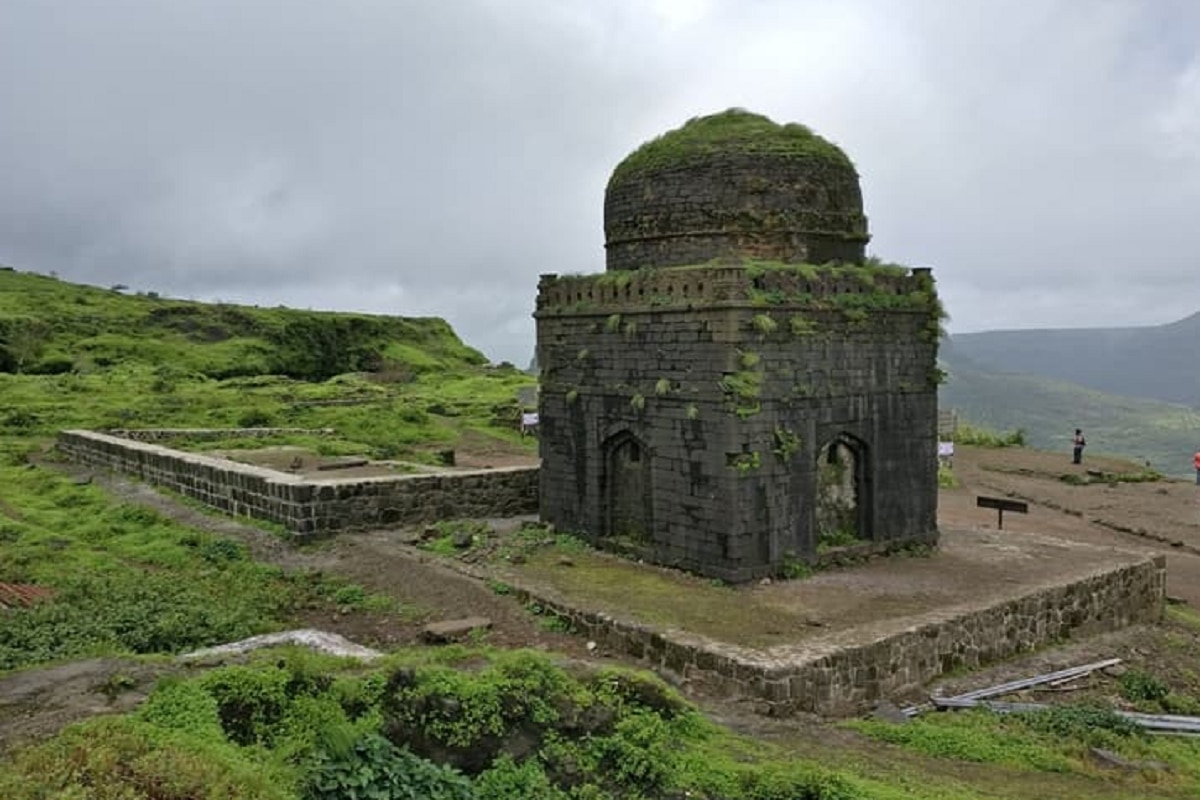 छत्रपति शिवाजी राजा ने किले पर विजय प्राप्त की