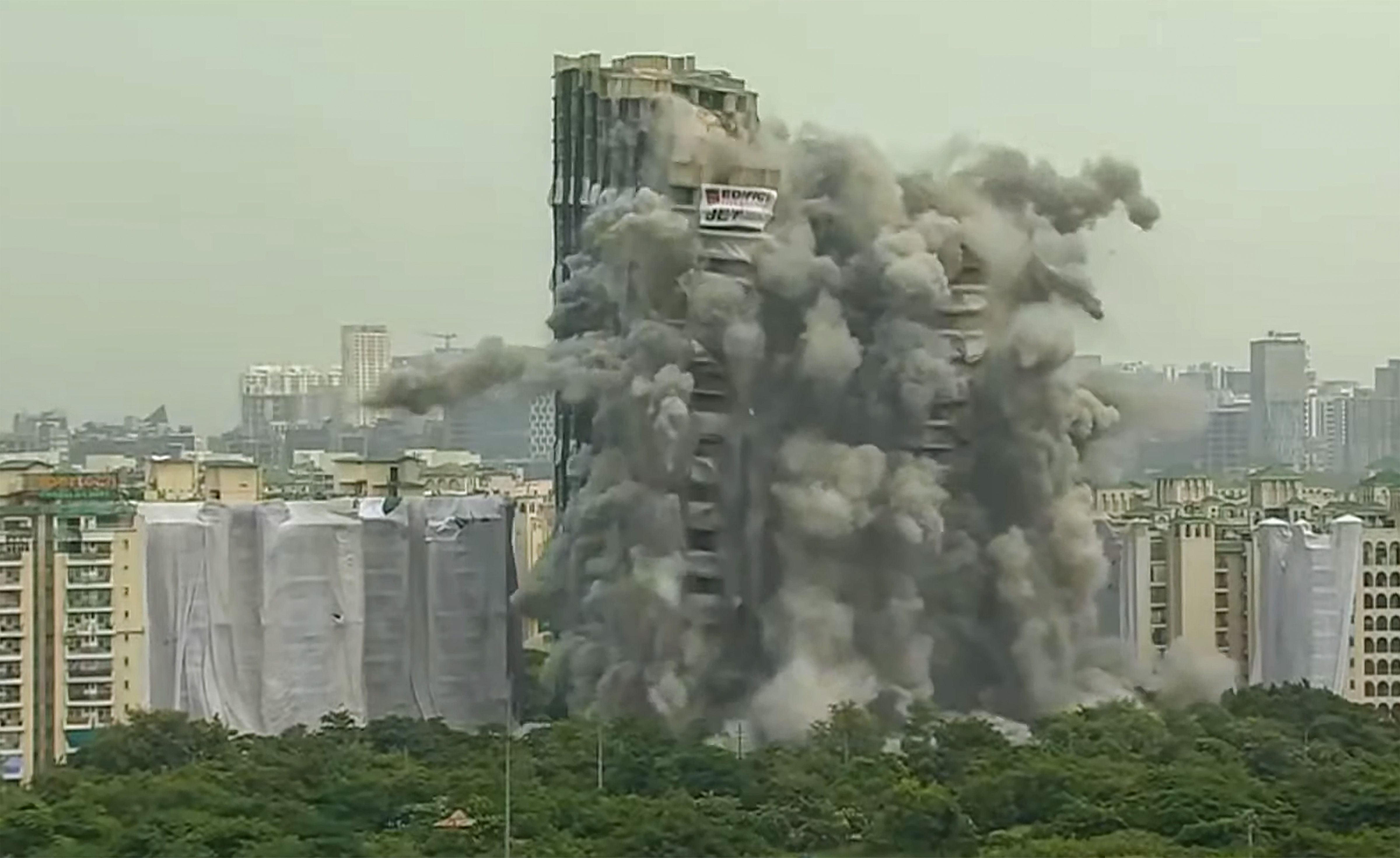 Supertech Twin Towers Demolition: How Will The Dust From Explosion Impact Noida Residents? Expert Answers