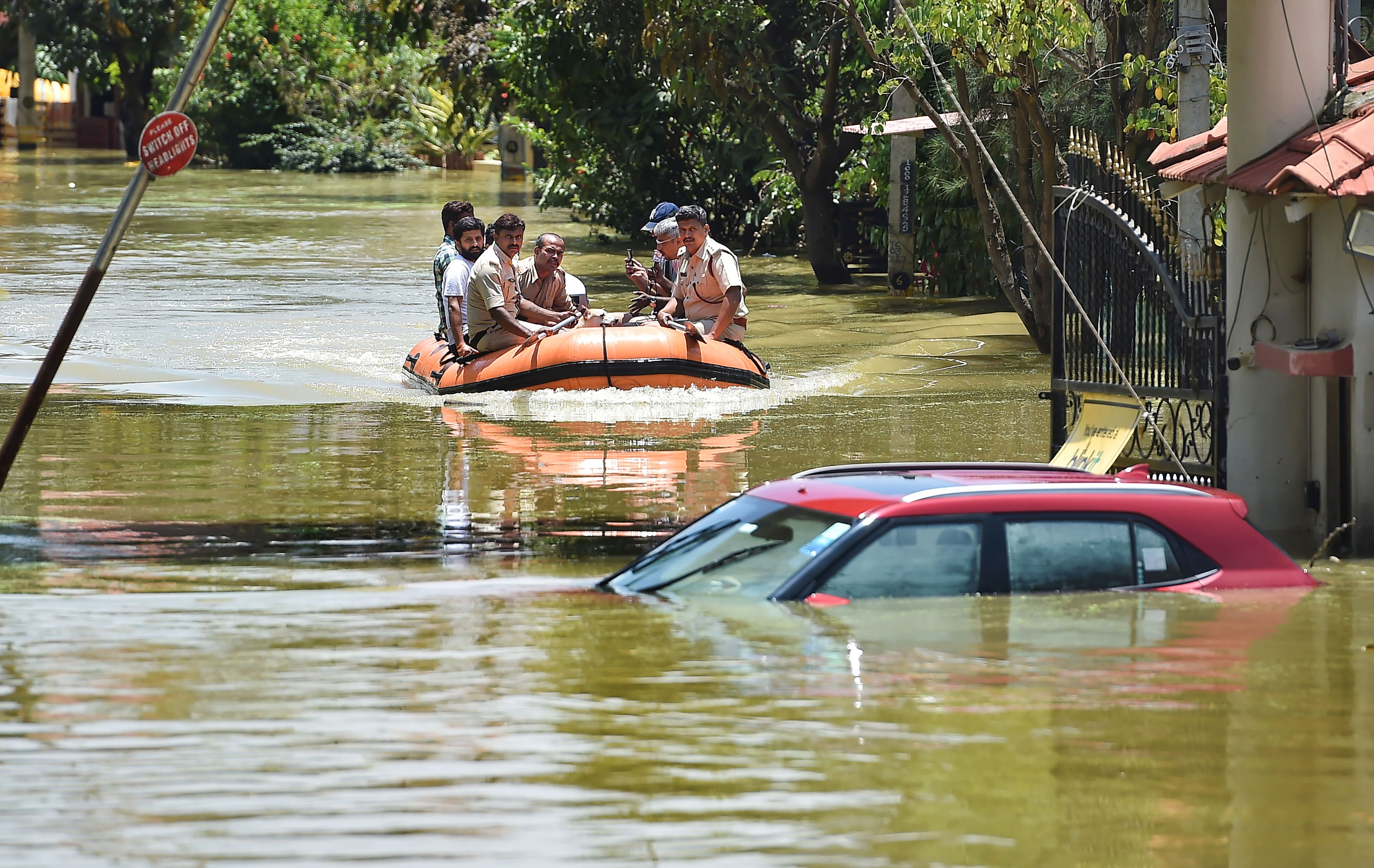 LIVE Bengaluru Rains News: Inundated Streets, Waterlogged Roads Pose Challenge to Restore Normal Life