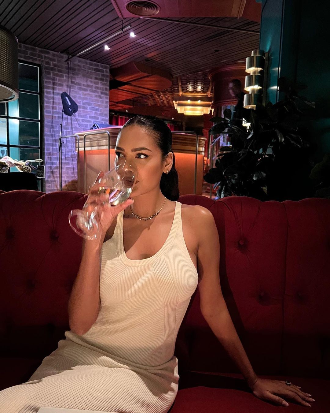 Esha Gupta Flaunts Hour-Glass Figure