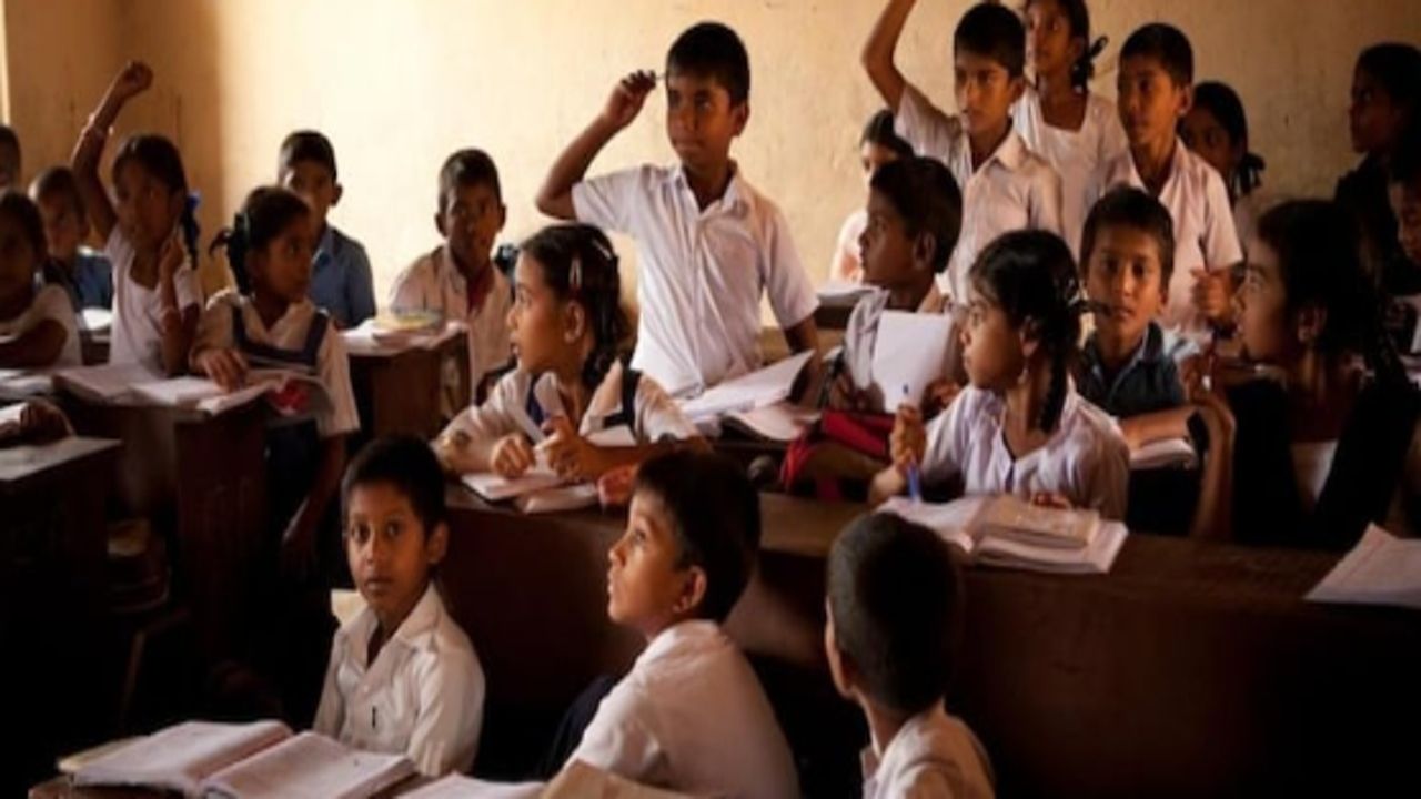 Delhi Primary Schools To Reopen, Work From Home For Govt Employees To ...