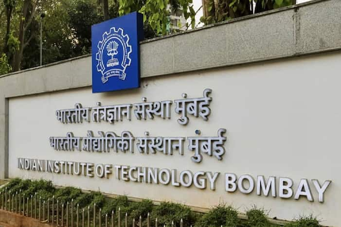 IIT Bombay, IIT Bombay Employee arrested, peeping womens bathroom, caught filming girl student, IIT Mumbai news, Latest Marathi news, Maharashtra, Pawai news, Pawai IIT, Mumbai Police