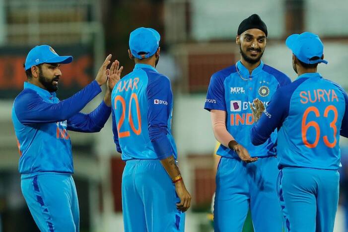 Arshdeep Singh, Arshdeep Singh News, Arshdeep Singh age, Arshdeep Singh updates, Arshdeep Singh ipl, Deepak Chahar, Deepak Chahar news, Deepak Chahar age, Ind vs SA 1st T20I, Ind vs SA 1st T20I Squads, Ind vs SA 1st T20I playing XI, Ind vs SA 1st T20I Prediction, Ind vs SA 1st T20I live streaming, Ind vs SA 1st T20I live updates, Ind vs SA 1st T20I toss, Ind vs SA 1st T20I playing XI, Ind vs SA 1st T20I Predicted XI, South Africa Tour of India, Team India, Indian Cricket Team, BCCI, BCCI News, Trivandrum