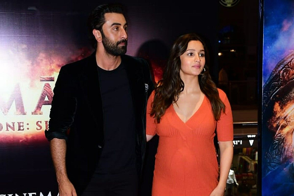 Brahmastra Screening: Pregnant Alia Bhatt Flaunts Baby Bump in