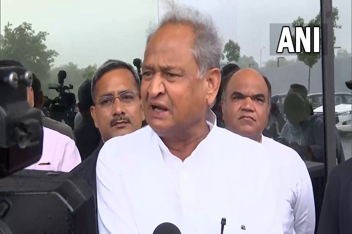 अशोक गहलोत कांग्रेस अध्यक्ष पद का चुनाव लड़ने को तैयार, बोले- जो पार्टी ...