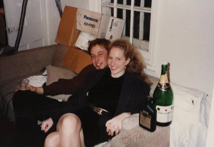 Elon Musks Ex-Girlfriend Sells His Never-Seen-Before Photos