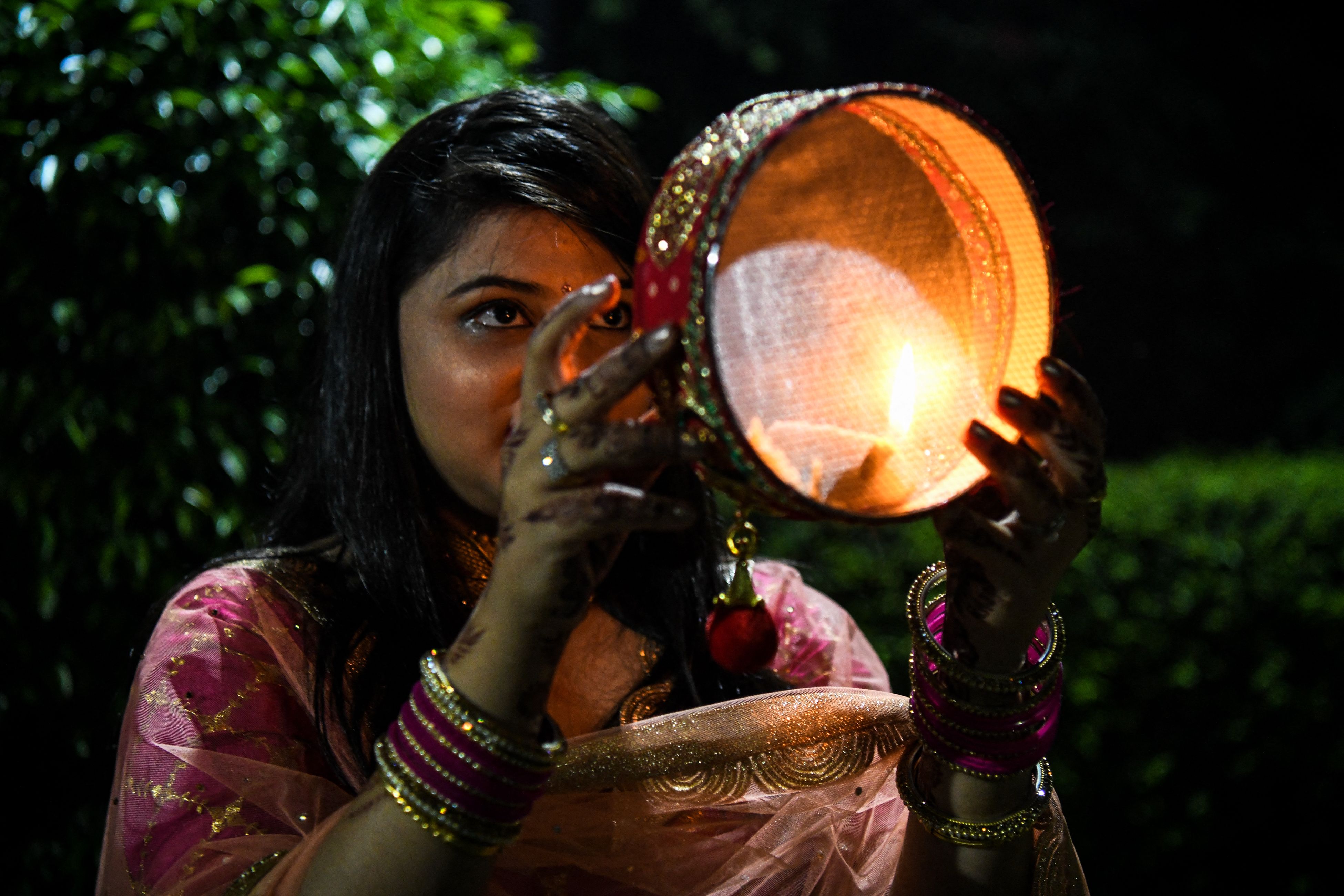 Karwa Chauth 2022 Check Moonrise (Chaand Nikalne Ka Samay) Timings in