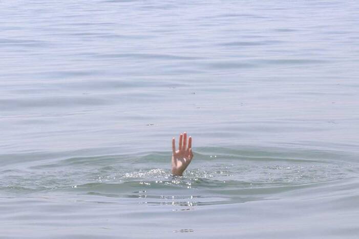 The duo spent only 30 minutes at the beach in North Island last week before tragedy struck.(Representational Image)