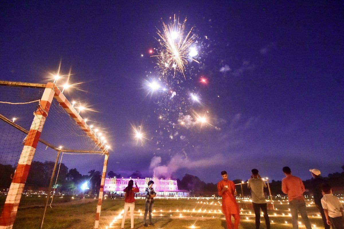 Last Moment Diwali Plans? Here Are 5 Ways To Celebrate Festivals ...