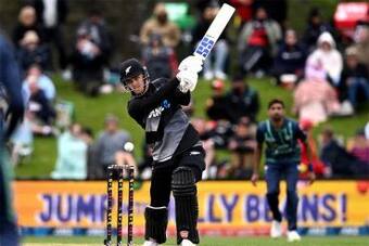 Tri-Series NZ vs PAK: न्यूजीलैंड ने पाकिस्तान को आसानी से पीटा, सीरीज में  दूसरी जीत