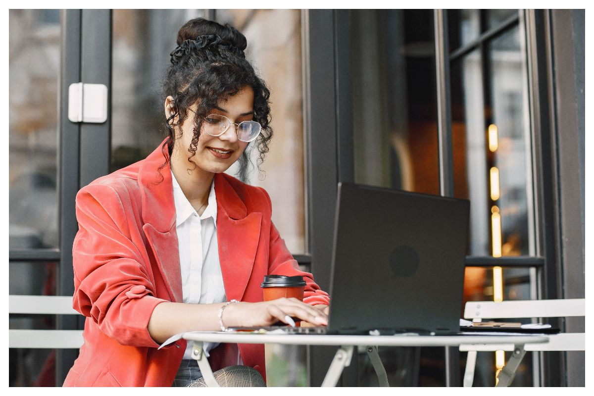 World Sight Day: Can Increased Screen Time Cause Sight Related Diseases?