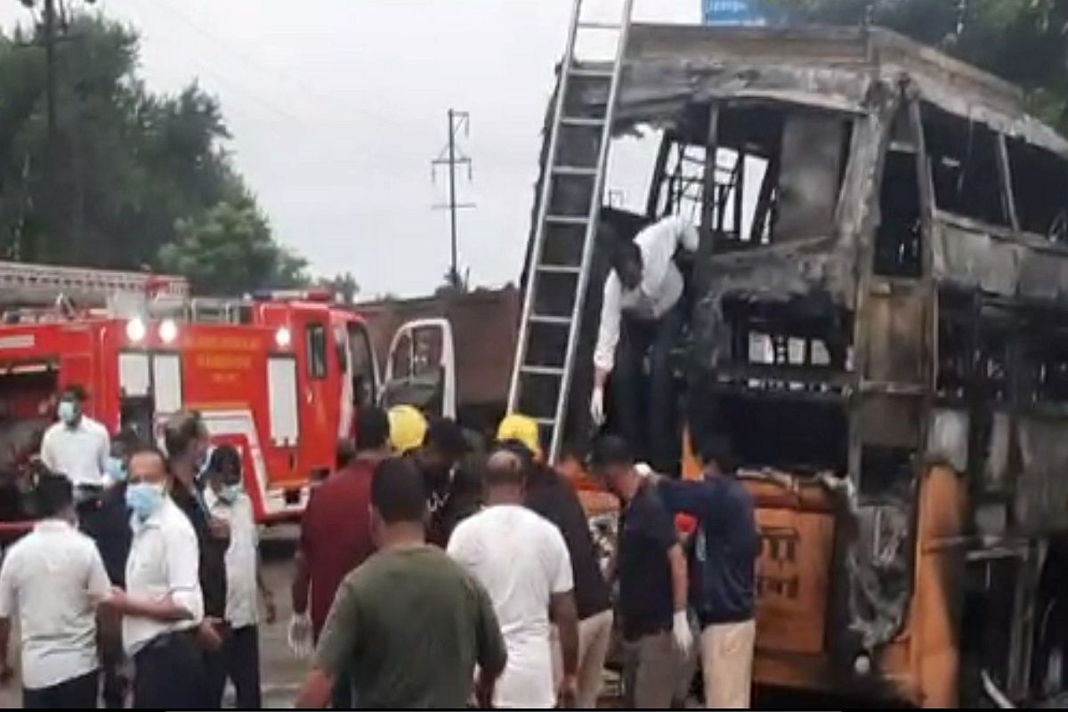 Nashik bus fire death toll 12 Dead Several Injured As Bus Catches Fire In  Maharashtra Nashik