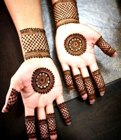 Amazing Mehendi Designs For Your First Diwali After Your Wedding! |  WedMeGood