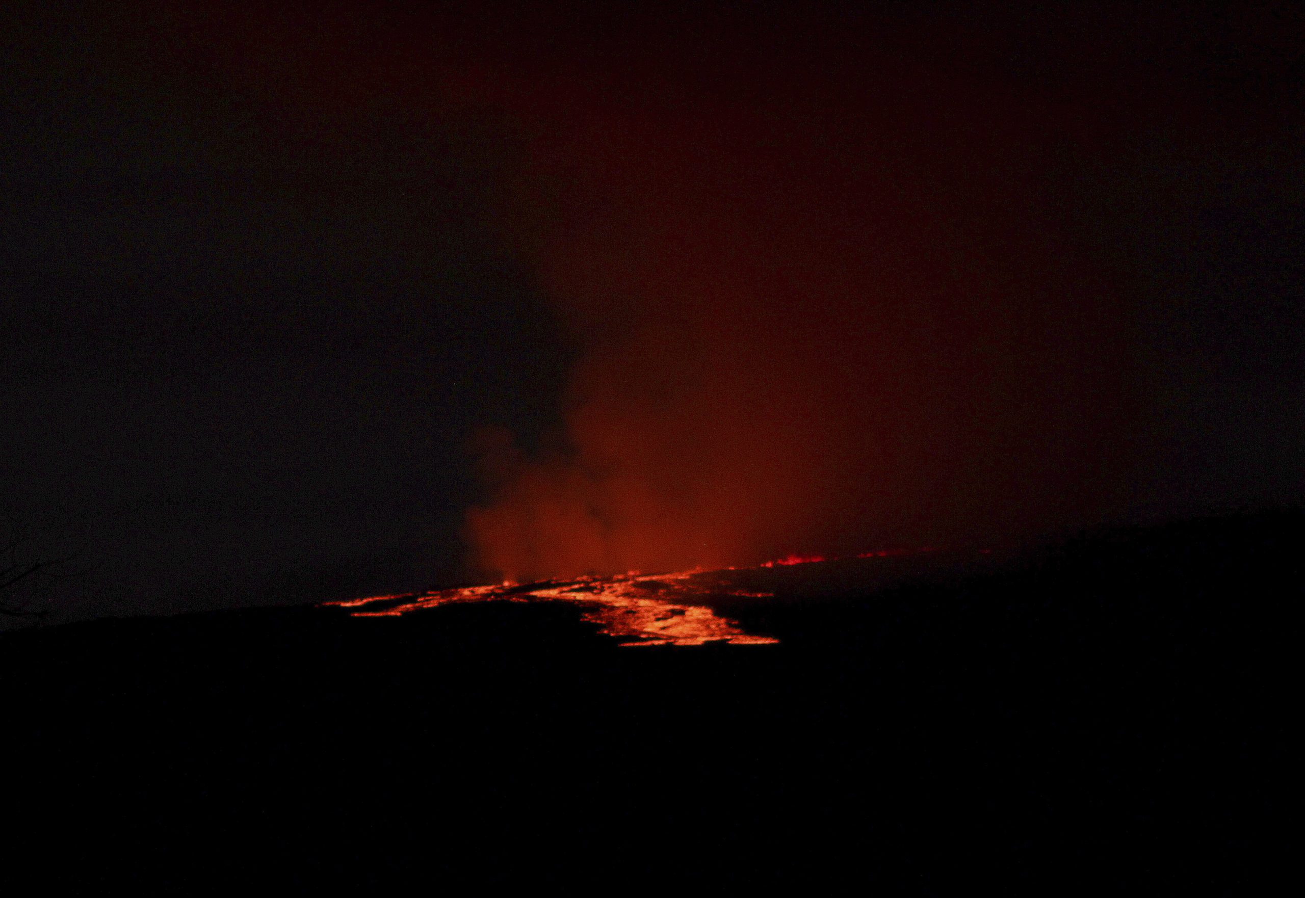 EXPLAINED | What Hazards are Posed by Hawaii's Mauna Loa?