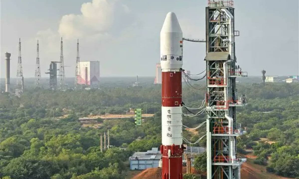 ISRO To Launch Oceansat, 8 Other Satellites Today In Historic Move ...