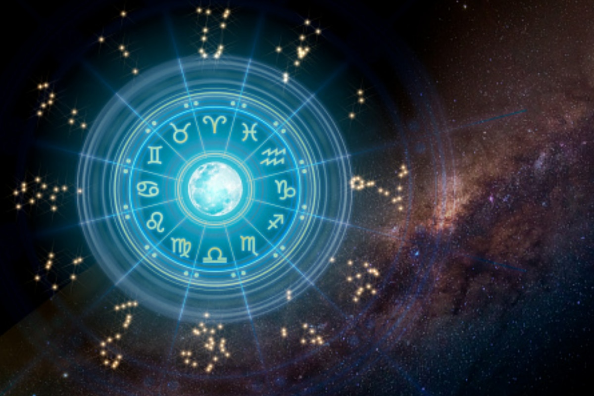 Horoscope Today, December 8 Taurus Might Get Trouble in Job; Aquarius