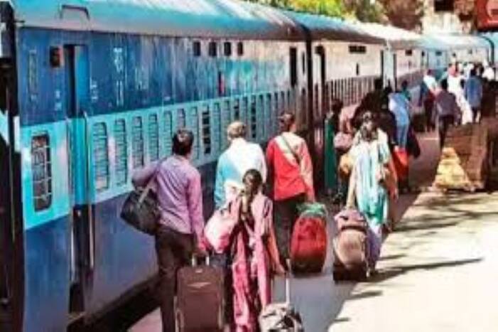 Train passengers will receive a full refund against their reservations.
