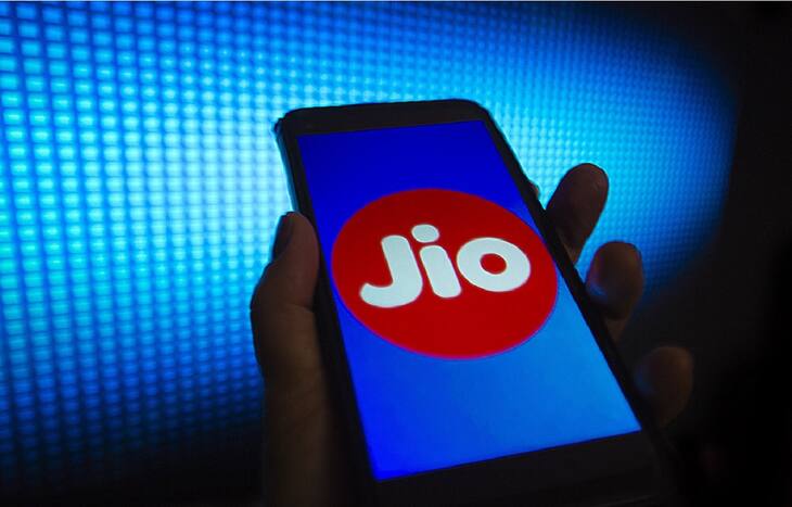 Jio Announces Happy New Year 2023 Plan: Offers Unlimited Calls, 630 GB Data For 252 Days. Deets HERE