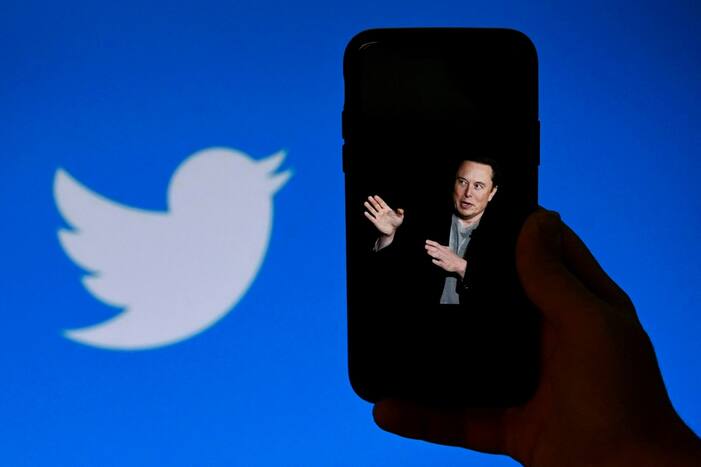 twitter,elon musk, elon musk smartphones, elon musk mobiles, musk to launch alternative smartphone, twitter layoff, amazon layoff, twitter latest update, elon musk latest update